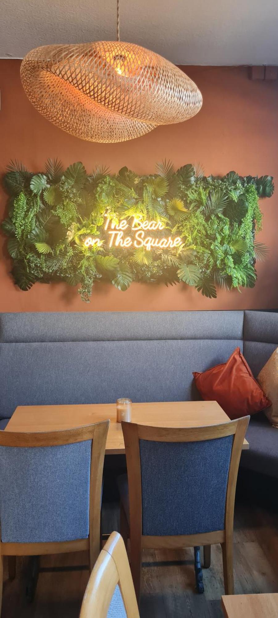The Bear On The Square 호텔 밀롬 외부 사진