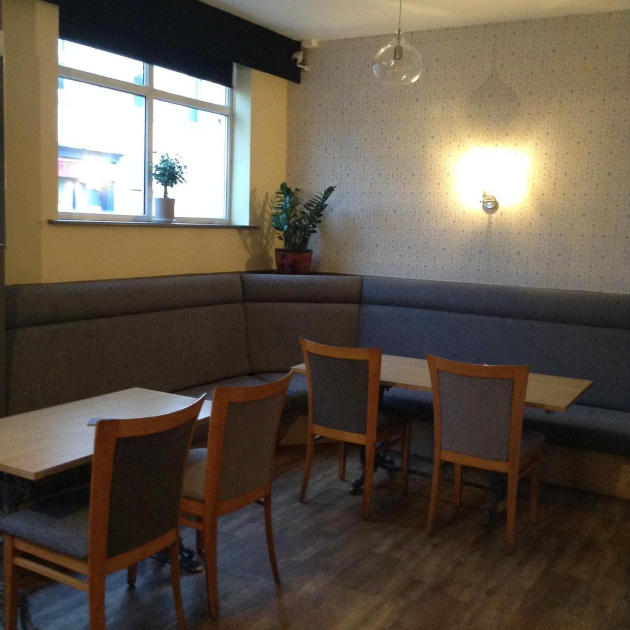 The Bear On The Square 호텔 밀롬 외부 사진